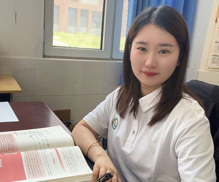 何子妍老师